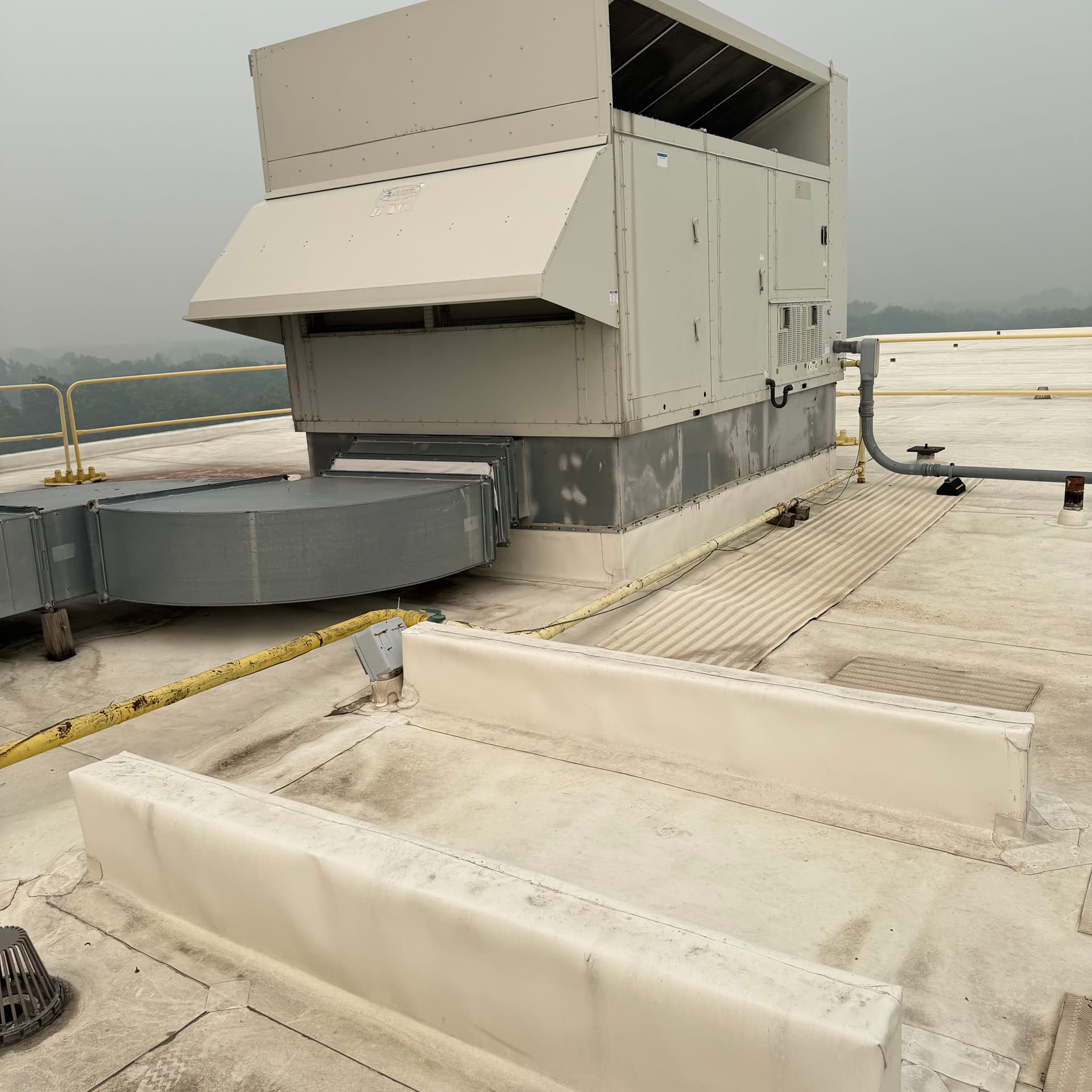 Commercial AAON Rooftop Unit Maintenance and Repair Service image