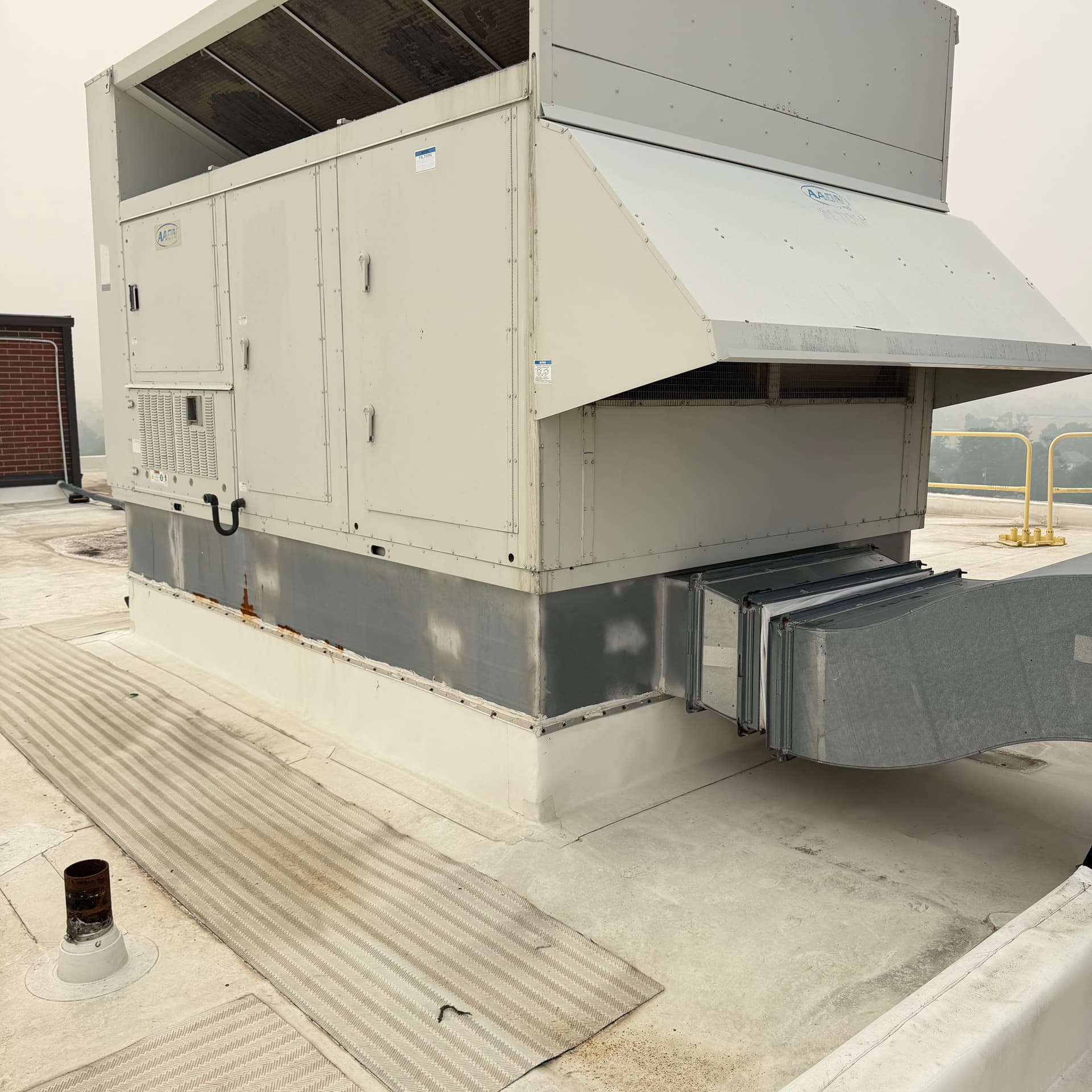 Gallery photos for Commercial AAON Rooftop Unit Maintenance and Repair Service: Image #2