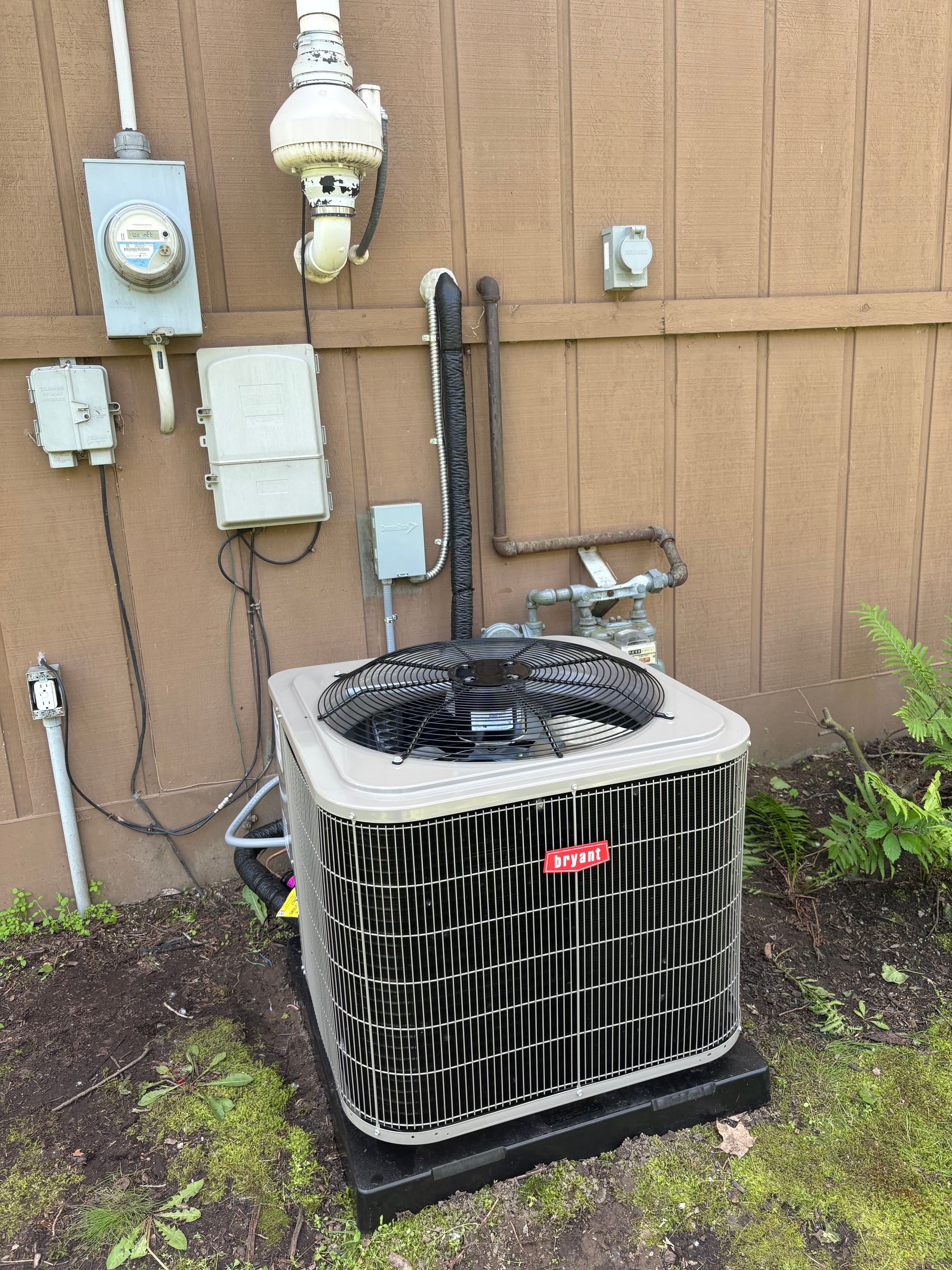 Project New Bryant AC Installation Replaces Worn-Out Unit in Ann Arbor image