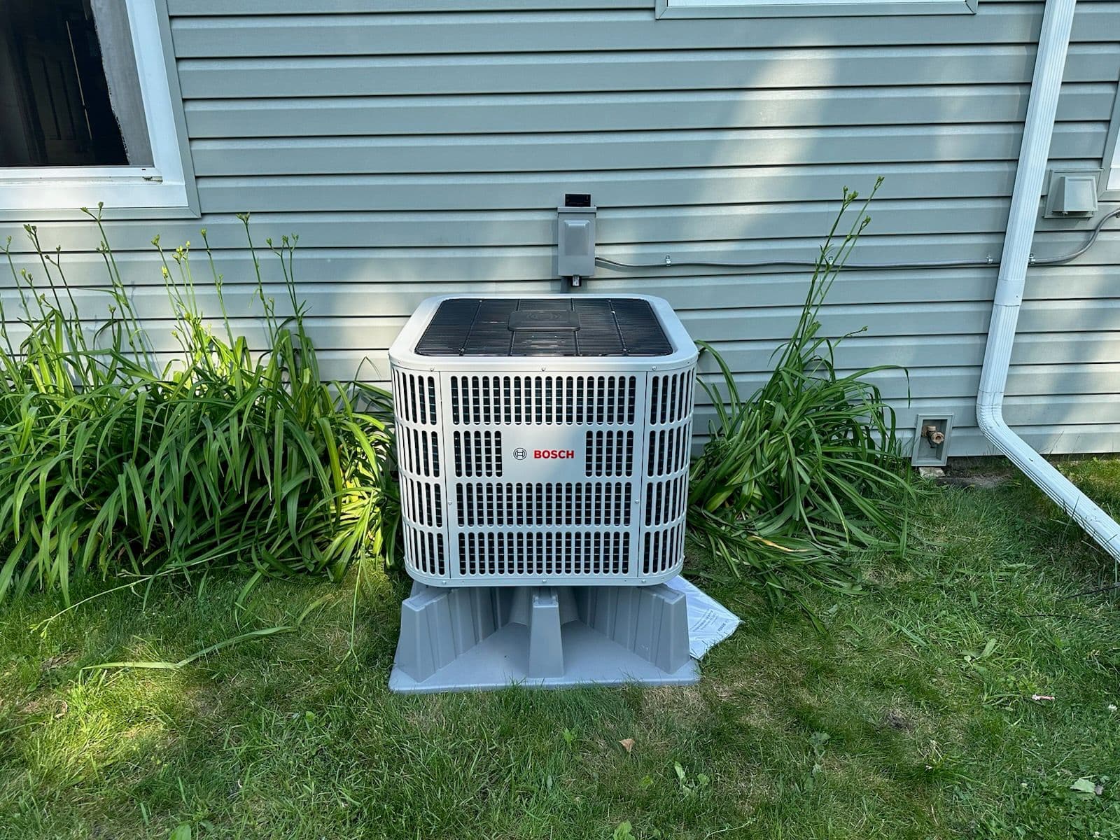 Efficient Bosch Heat Pump Installation Ann Arbor image