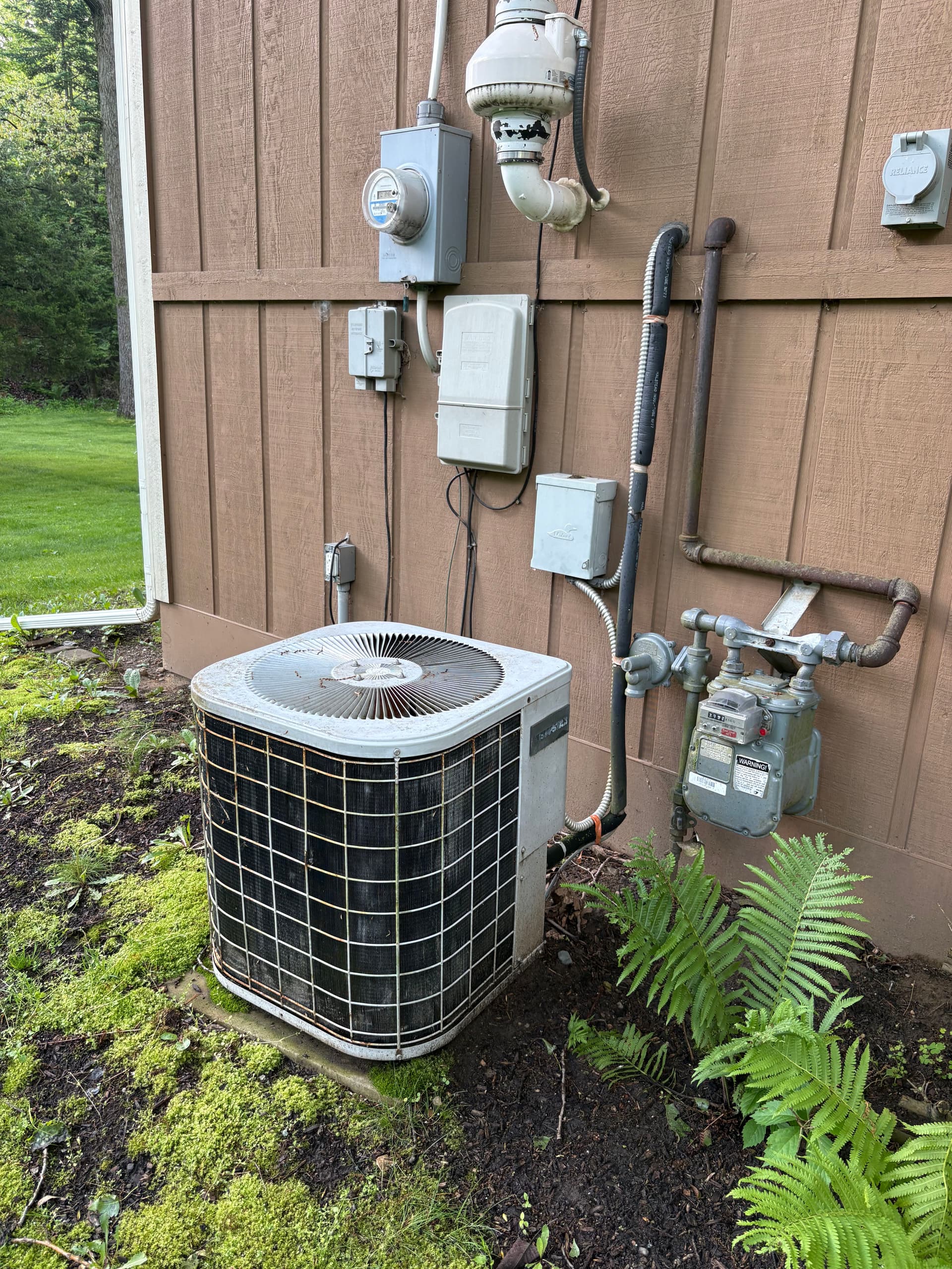 Gallery photos for New Bryant AC Installation Replaces Worn-Out Unit in Ann Arbor: Image #1